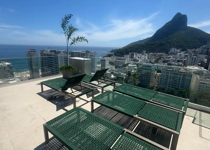 Vista Mar No Top Flat Leblon Com Piscina, Academia, Garagem E Arrumacao Diaria By Tata